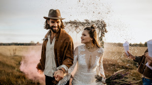 hippie indie wedding elopement photographer europe