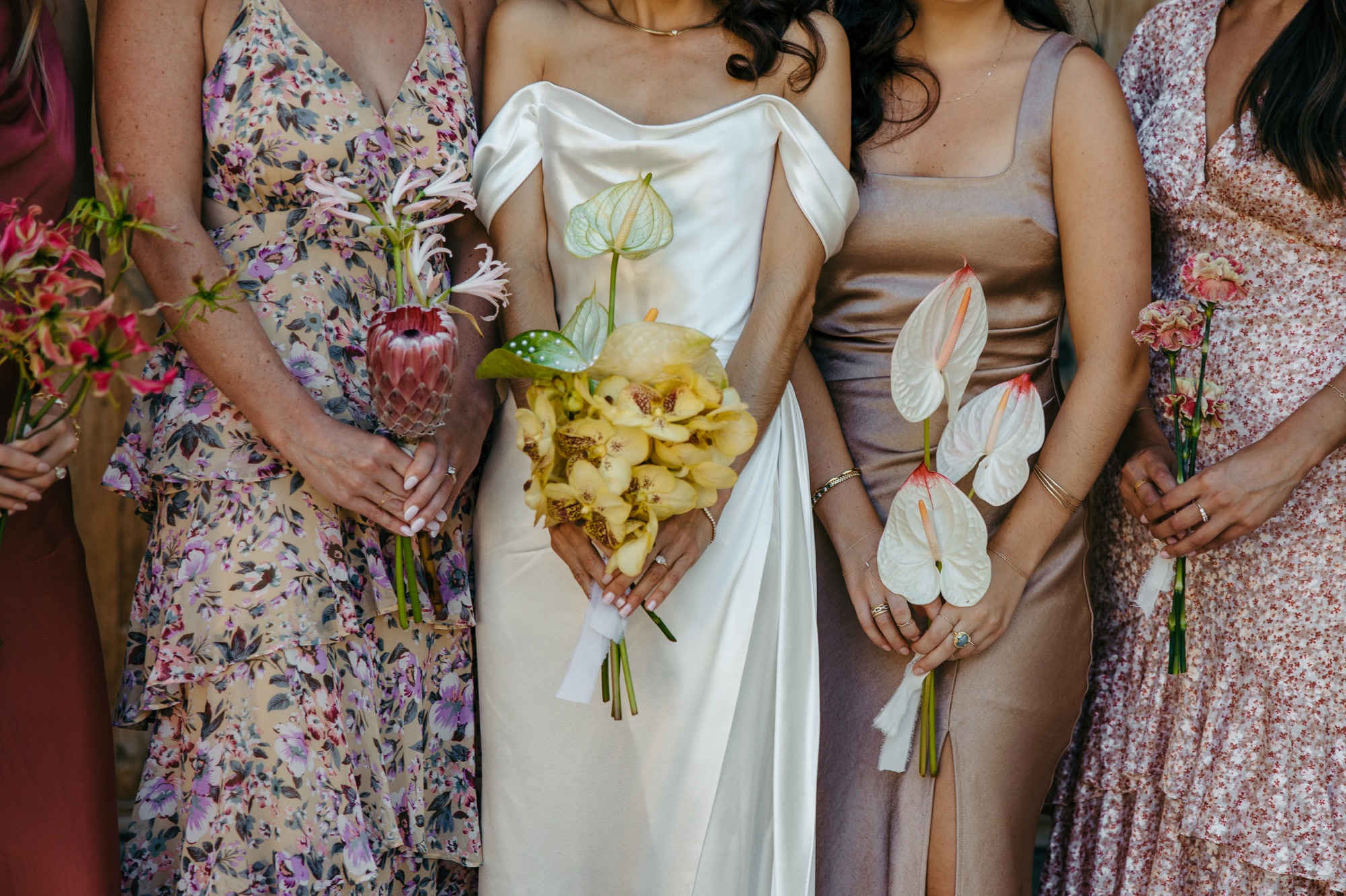 Mallorca Wedding colorful flowers